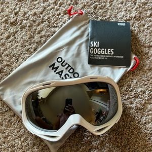 Outdoor Master OTG XS Ski Goggles